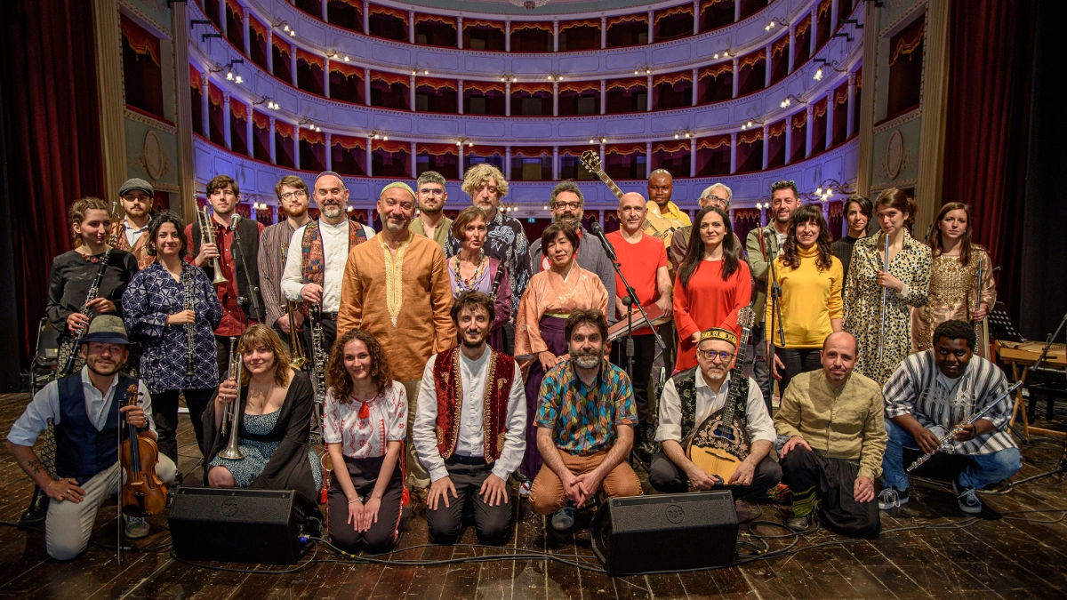 Doppio appuntamento con la musica, al Teatro Rosini di Lucignano, nel segno della Festa della Toscana 2023 con il progetto “Culture contro la paura – da Barbiana a oggi per una scuola inclusiva”
