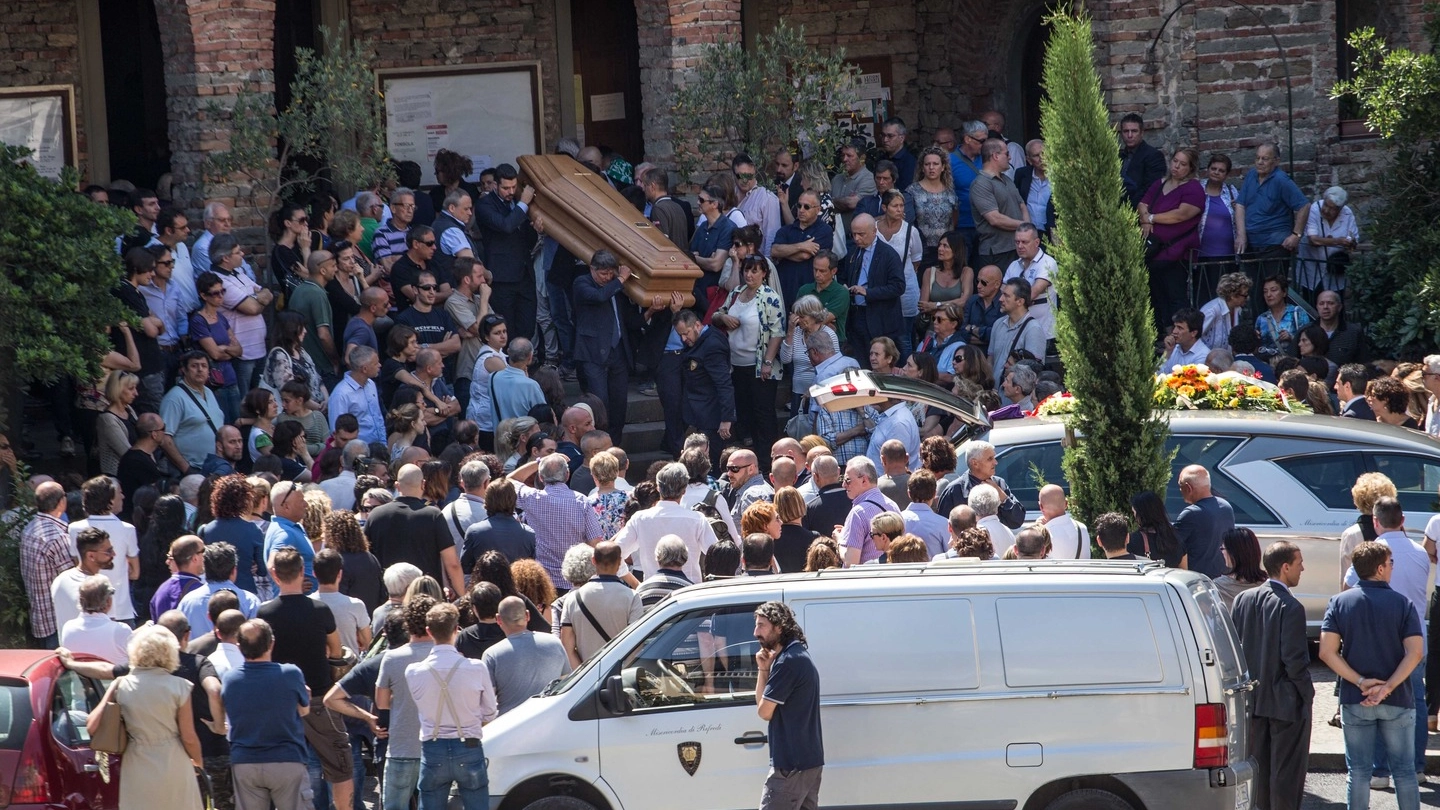 I funerali di Donatella e Alice Mugnaini