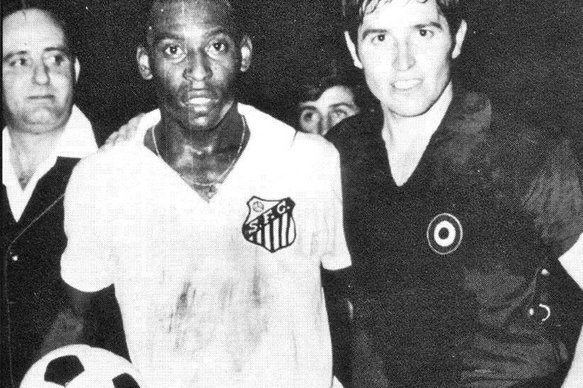 Pelé con De Sisti a Firenze il 27 giugno 1967 (Foto Fiorenza)