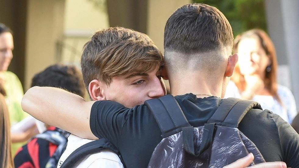 Scuola, sos spazi Classi nei laboratori e lezioni in biblioteca "Ci arrangiamo" Scuola, sos spazi Classi nei laboratori e lezioni in biblioteca "Ci arrangiamo"