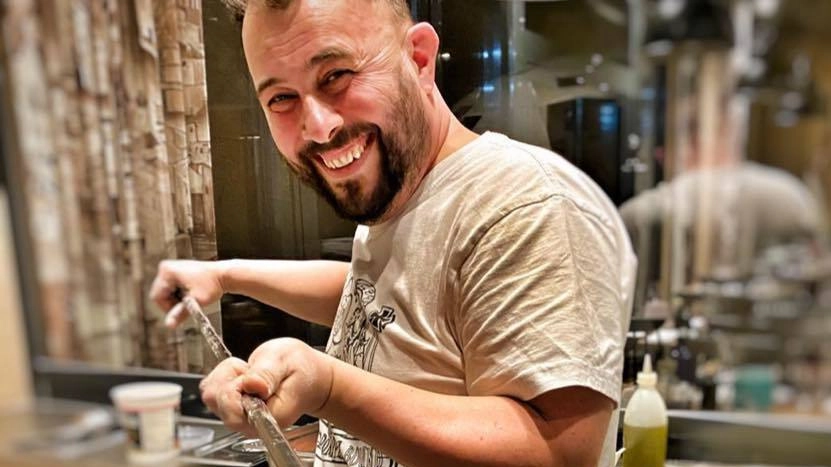 Simone Bechelli, pizzaiolo di Segromigno Monte, che ha vissuto una incredibile avventura negli States (foto tratta dal suo profilo facebook)