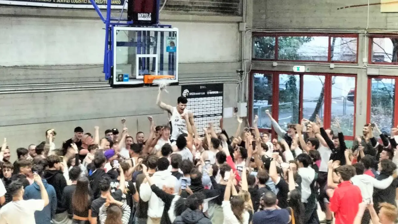 Tarros Spezia torna in serie B dopo 41 anni Tarros Spezia torna in serie B dopo 41 anni