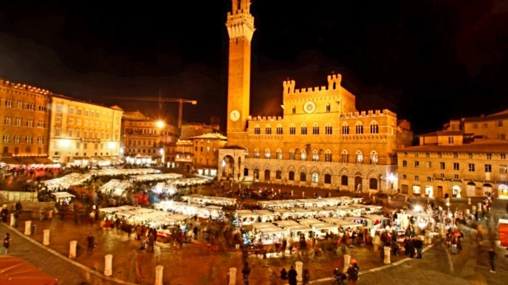 Mercatino di piazza del Campo Mercatino di piazza del Campo