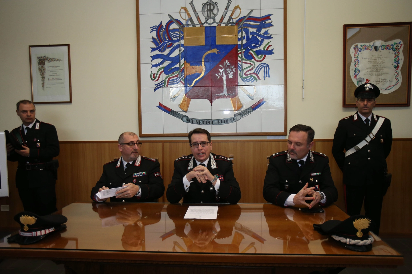 La conferenza stampa dei carabinieri (foto Di Pietro)