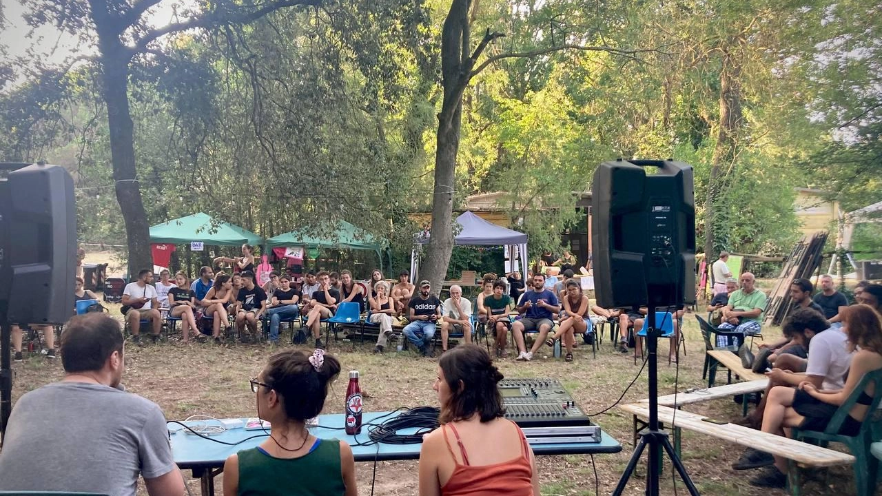 Nel campeggio  "Temi di guerra  e confronti"