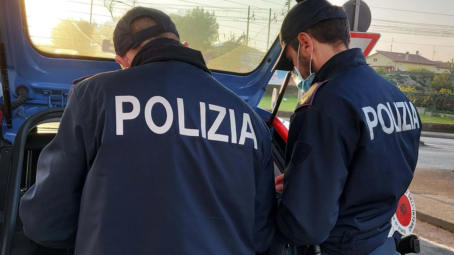 Evade dai domiciliari e ruba in un negozio Pluripregiudicato beffato dalle telecamere Evade dai domiciliari e ruba in un negozio Pluripregiudicato beffato dalle telecamere