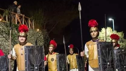 Processione Storica a Casole d’Elsa Grande ritorno dopo otto anni Venerdì Santo la sfilata del corteo Processione Storica a Casole d’Elsa Grande ritorno dopo otto anni Venerdì Santo la sfilata del corteo