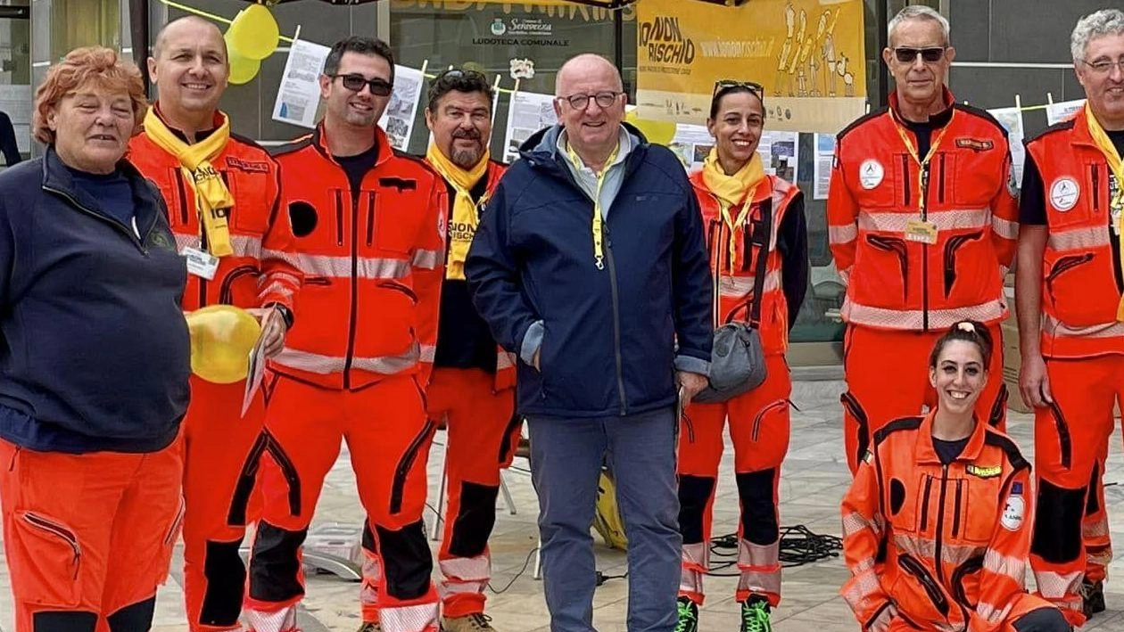 "Io non rischio". Protezione civile in prima linea "Io non rischio". Protezione civile in prima linea