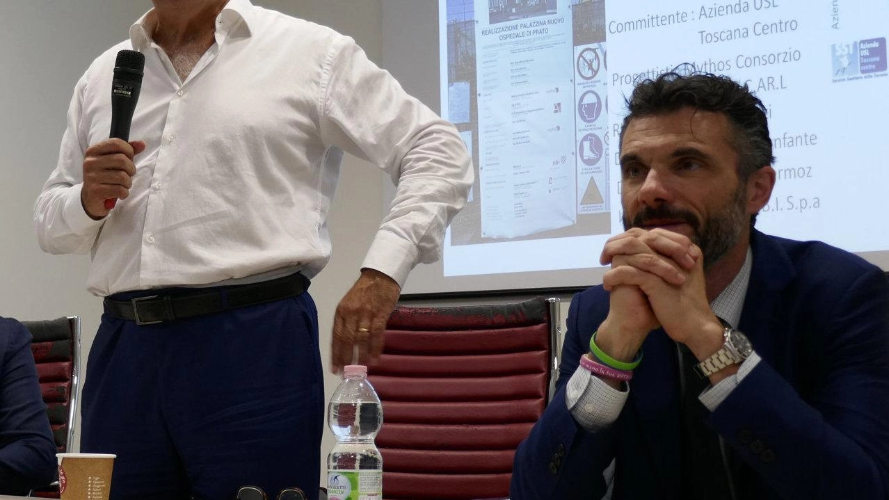 Una Piana, mille cantieri Ma il nuovo aeroporto continua a dividere "Vogliamo garanzie" Una Piana, mille cantieri Ma il nuovo aeroporto continua a dividere "Vogliamo garanzie"