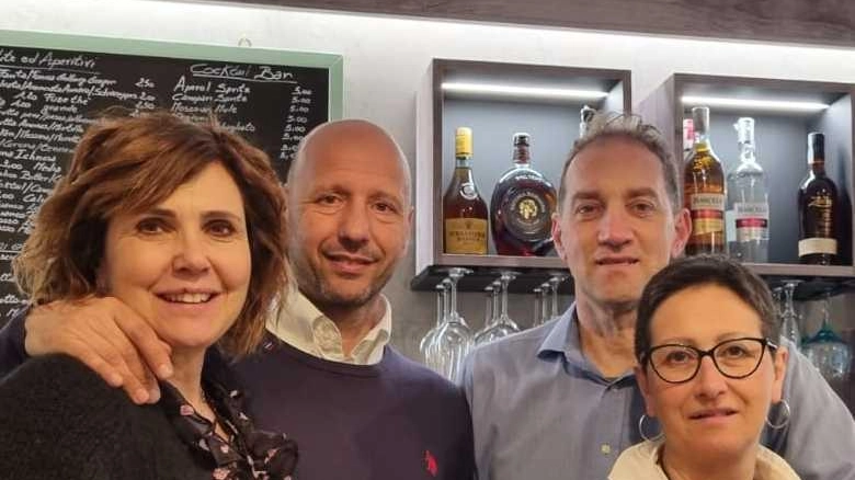 Il paese si scrolla di dosso la paura della crisi  Aperto  il "Sor Caffè" e ci sono altre novità