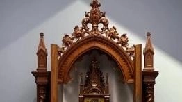 Saio,  bastone,  codice e non solo. Quei segni francescani nell’Aretino