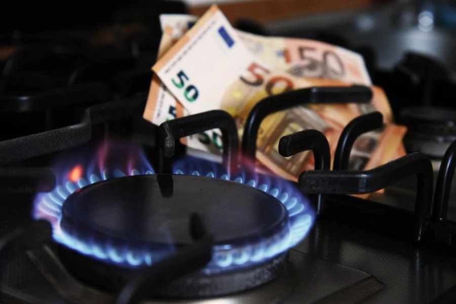 Bollette luce e gas: le previsioni di Nomisma Energia
