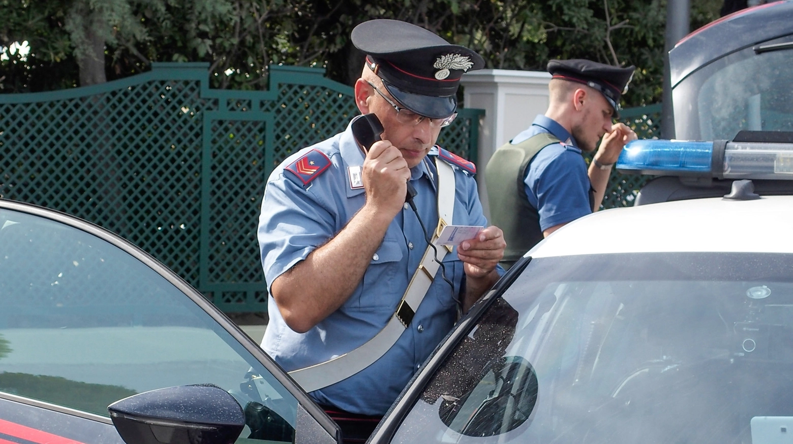 Carabinieri (foto d'archivio) Carabinieri (foto d'archivio)