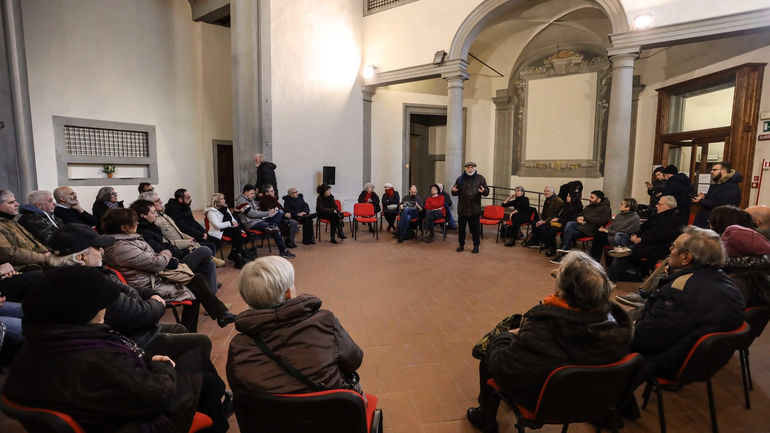 Voragine in San Frediano Il comitato dei residenti incontra Giorgetti "Qui la gente ha paura" Voragine in San Frediano Il comitato dei residenti incontra Giorgetti "Qui la gente ha paura"