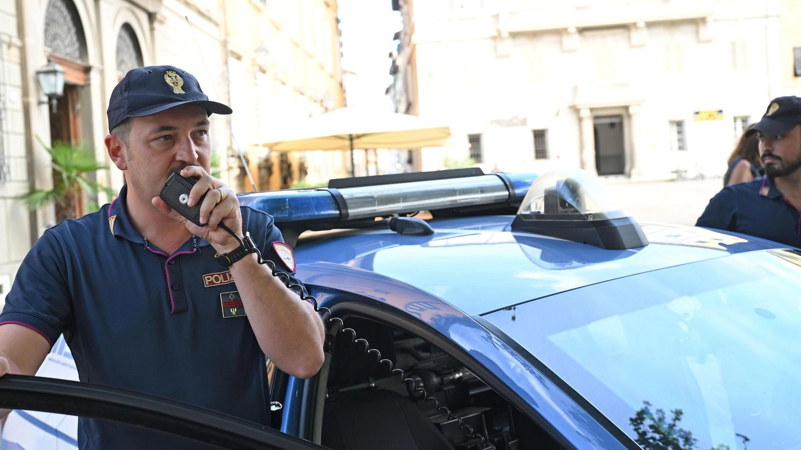 Tenta di rubare 10mila euro di merce all’Esselunga: arrestata