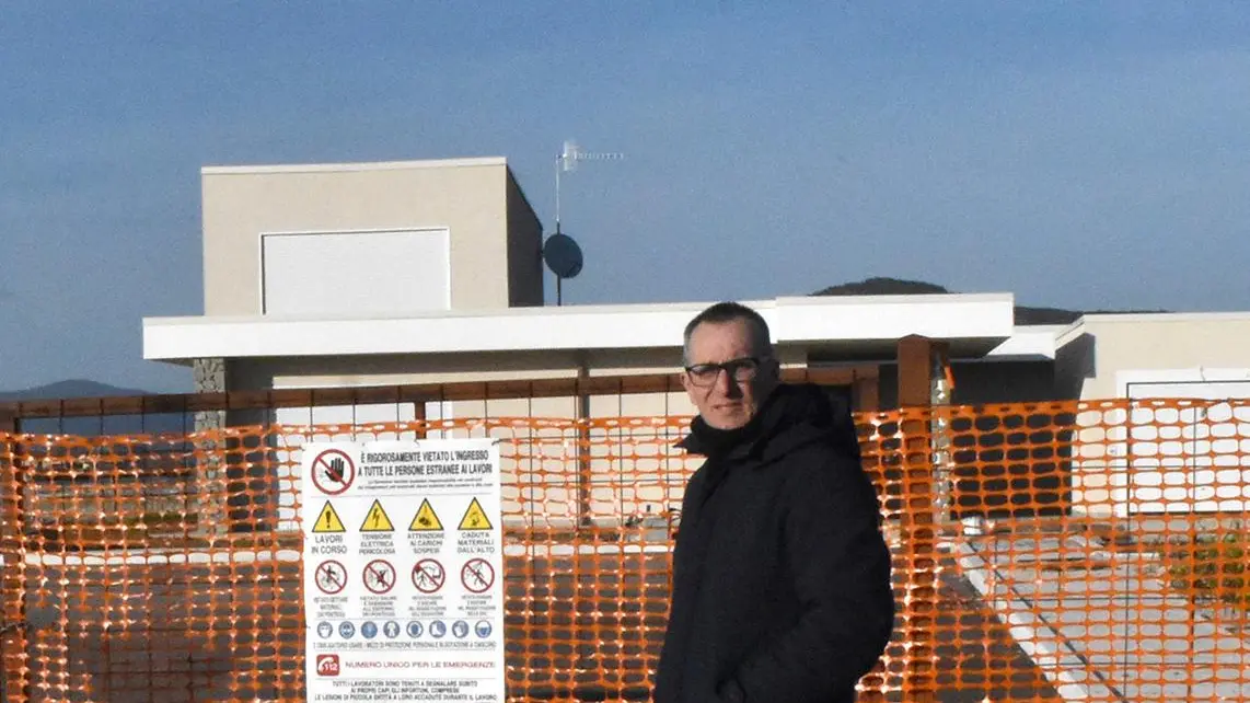 Caos Almirante Agresti scrive alla città "Adesso superiamo i blocchi ideologici" Caos Almirante Agresti scrive alla città "Adesso superiamo i blocchi ideologici"