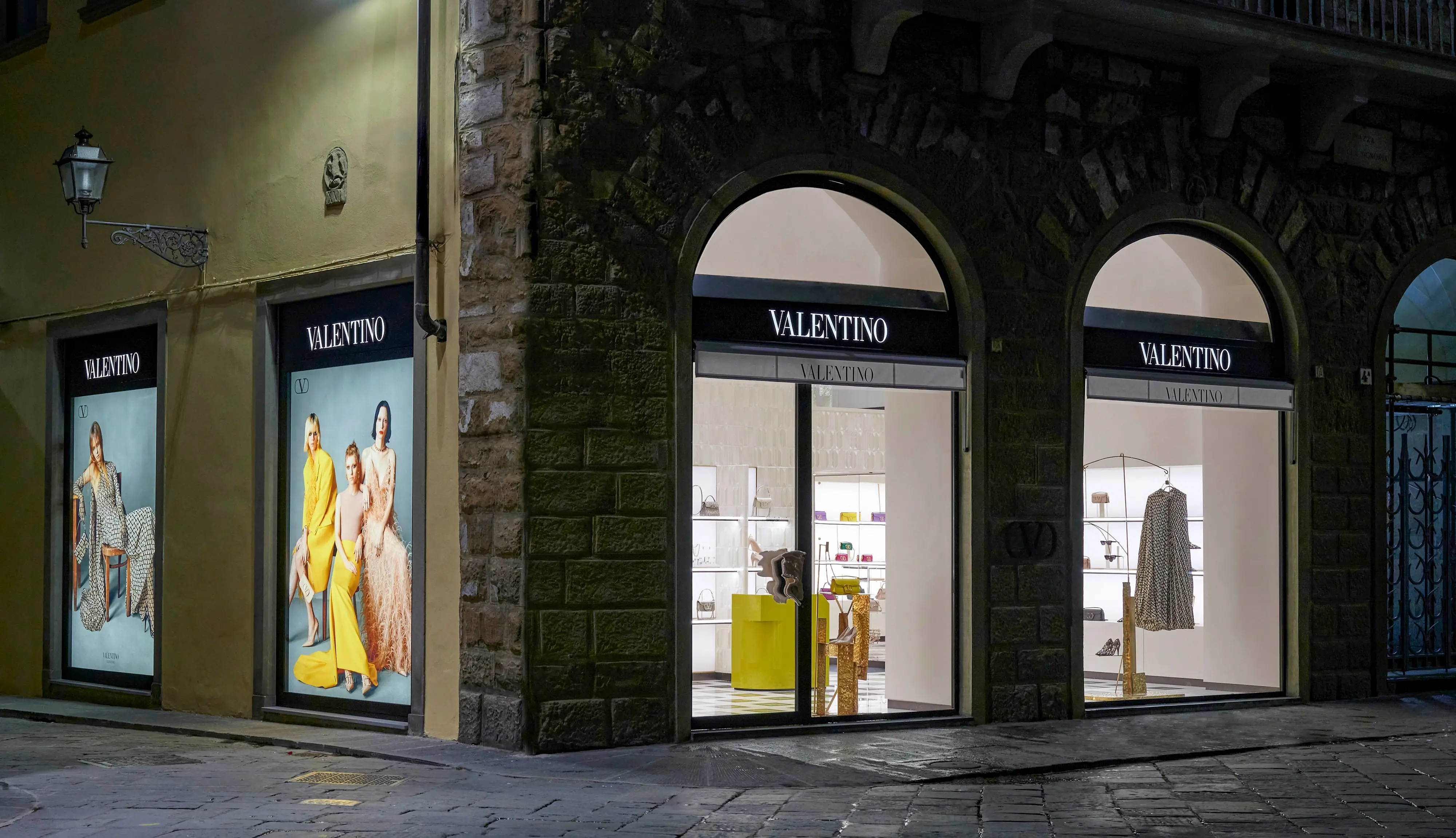Firenze, la boutique Valentino sbarca in piazza della Signoria