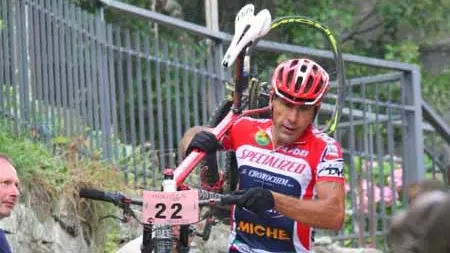 Francesco Casagrande quando gareggiava nel mountain bike