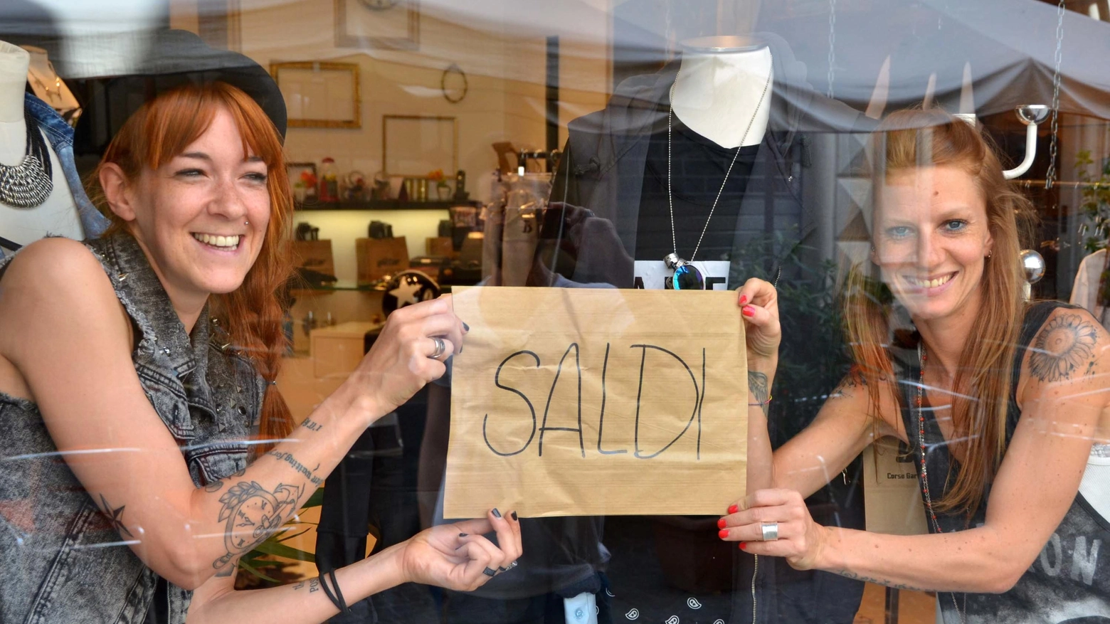Saldi estivi, che passione! Si parte giovedì 6 luglio Saldi estivi, che passione! Si parte giovedì 6 luglio