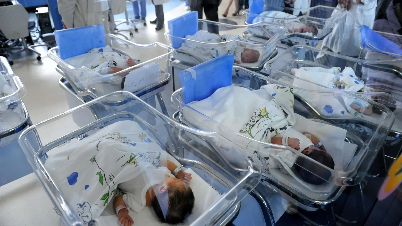 Sempre meno bambini in Italia e in Toscana, anche per ragioni economiche