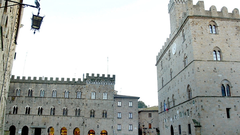 Piazza dei Priori a Volterra