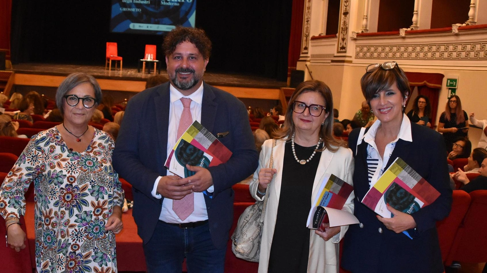 Si alza il sipario. Moderno e Industri. Il cartellone comunale porta 14 spettacoli Si alza il sipario. Moderno e Industri. Il cartellone comunale porta 14 spettacoli
