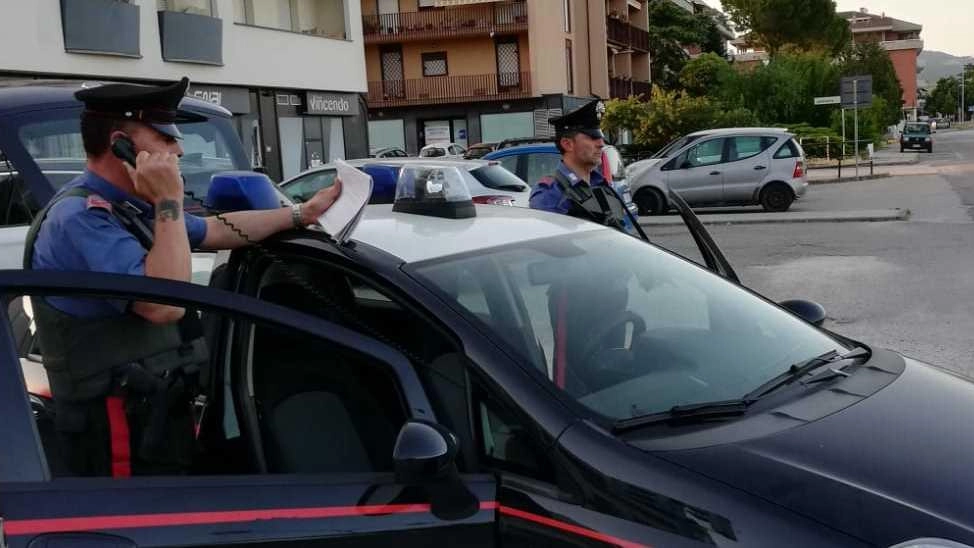 “Professionisti“ delle rapine. Sono autori di tre colpi. In due nella rete dei carabinieri “Professionisti“ delle rapine. Sono autori di tre colpi. In due nella rete dei carabinieri