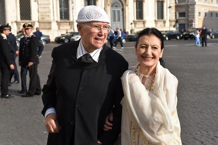 Beppe Menegatti e Carla Fracci, sorridenti insieme 