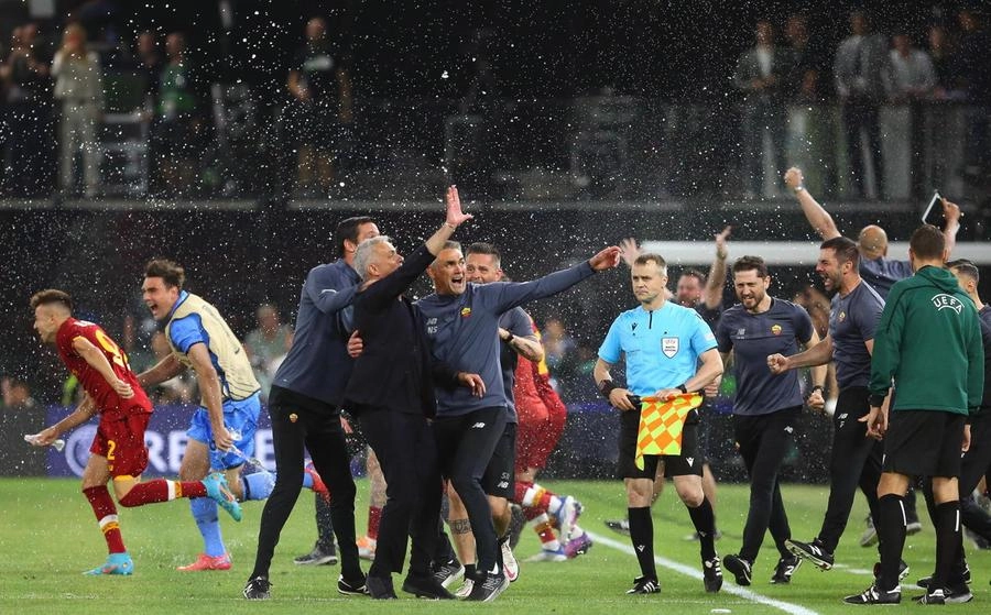 immagine di sfondo 4