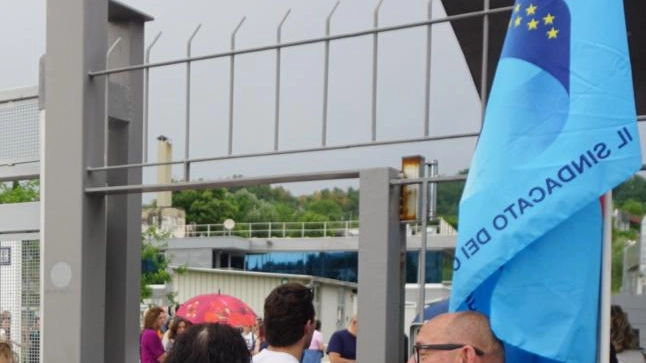 Fimer verso il commissariamento Il giudice convoca l’azienda per il 14 Giani chiama Urso: governo in campo Fimer verso il commissariamento Il giudice convoca l’azienda per il 14 Giani chiama Urso: governo in campo