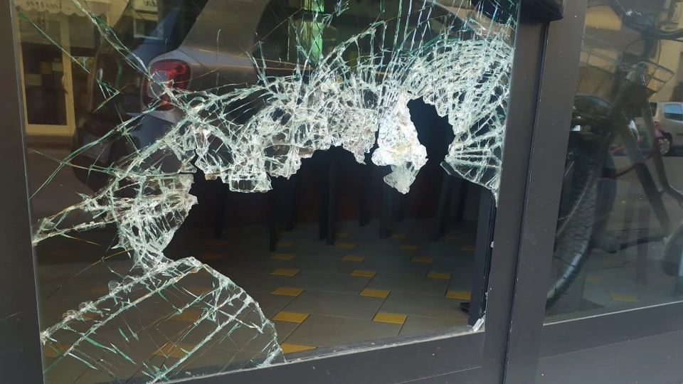 L'attività in via Doni presa di mira dai malviventi L'attività in via Doni presa di mira dai malviventi