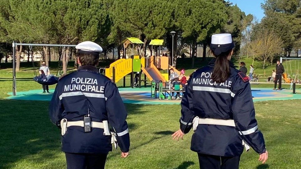 La polizia municipale è intervenuta al Parco 