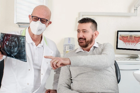 Speciale Implantologia Dentale