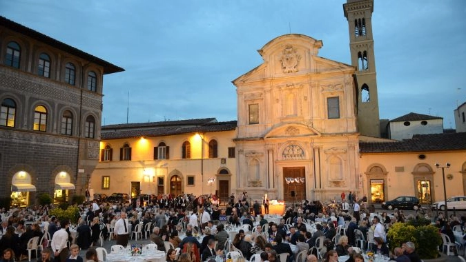 Cena sotto le Stelle - Associazione Tumori Toscana Att e Associazione Borgognissanti