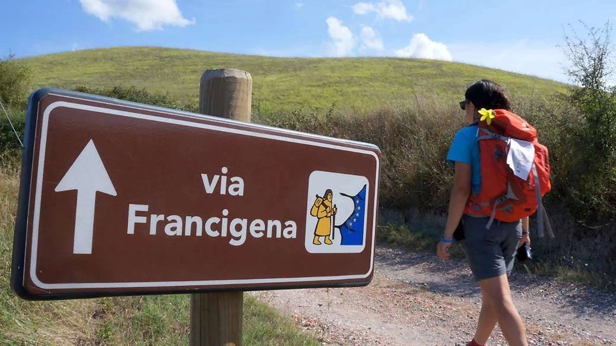 Torna la campagna ’Puliamo il Mondo’. A Siena una giornata lungo la Francigena Torna la campagna ’Puliamo il Mondo’. A Siena una giornata lungo la Francigena