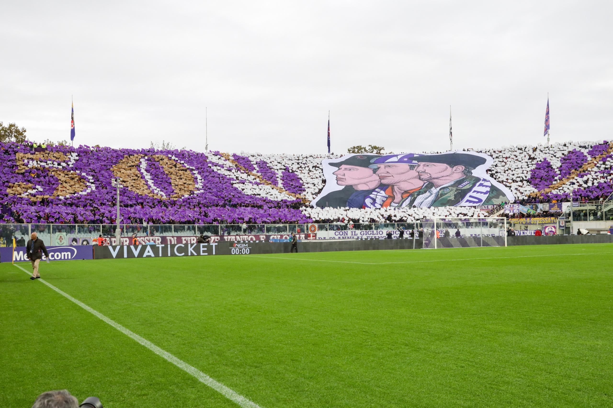 Fiorentina-Bologna, la coreografia della Fiesole: i cinquant’anni della 
