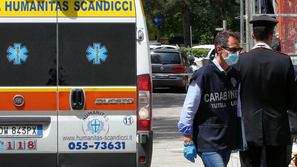 Incidente Operaio resta schiacciato: grave Incidente Operaio resta schiacciato: grave