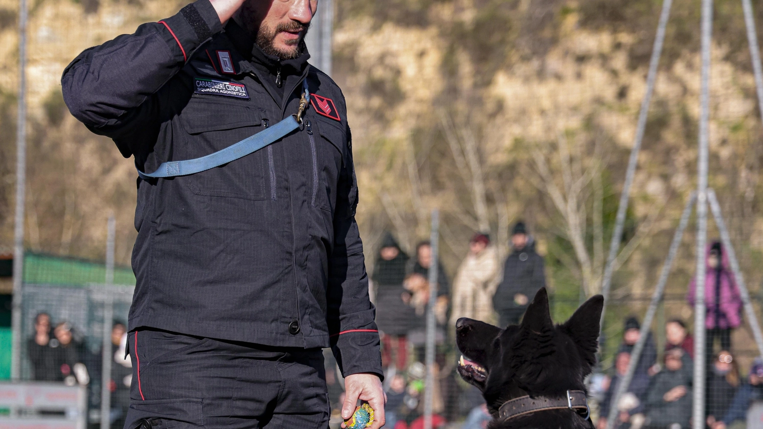 Passeggiata a sei zampe  Solidarietà in riva all’Arno