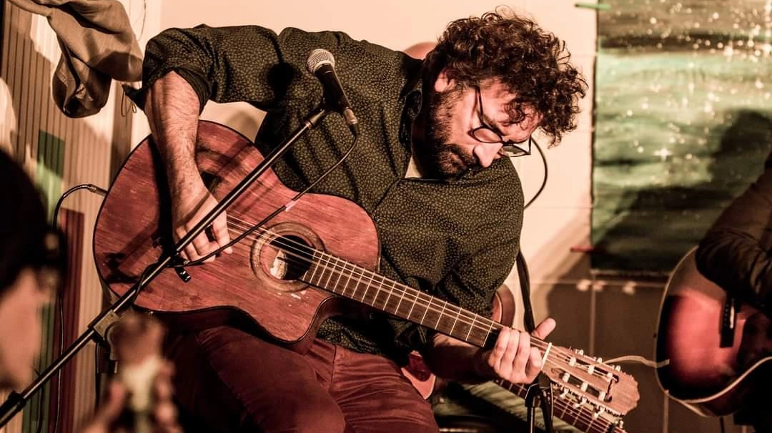 Marco Sforza  Verve e humor  in concerto live