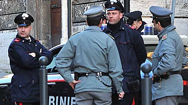 Guardia di Finanza e Carabinieri (foto di repertorio)