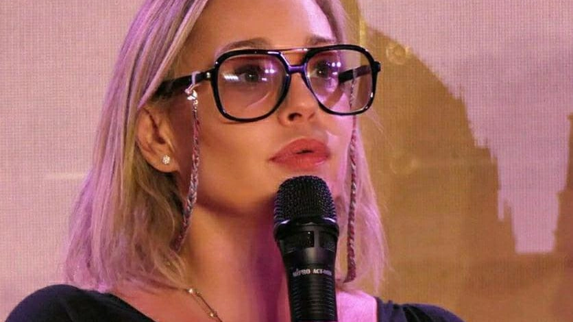 Gaia Zucchi presenta "La vicina di Zeffirelli" Gaia Zucchi presenta "La vicina di Zeffirelli"