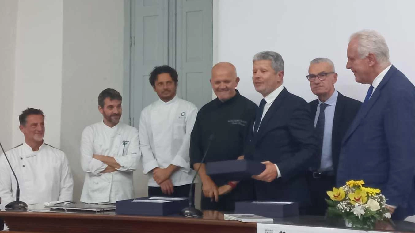La città e il mondo del tartufo. Cresce l’attesa per il grande evento: "Questa mostra non ha eguali" La città e il mondo del tartufo. Cresce l’attesa per il grande evento: "Questa mostra non ha eguali"
