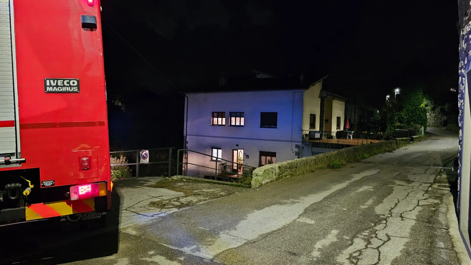 Il palazzo dove è avvenuta la fuga di gas Il palazzo dove è avvenuta la fuga di gas