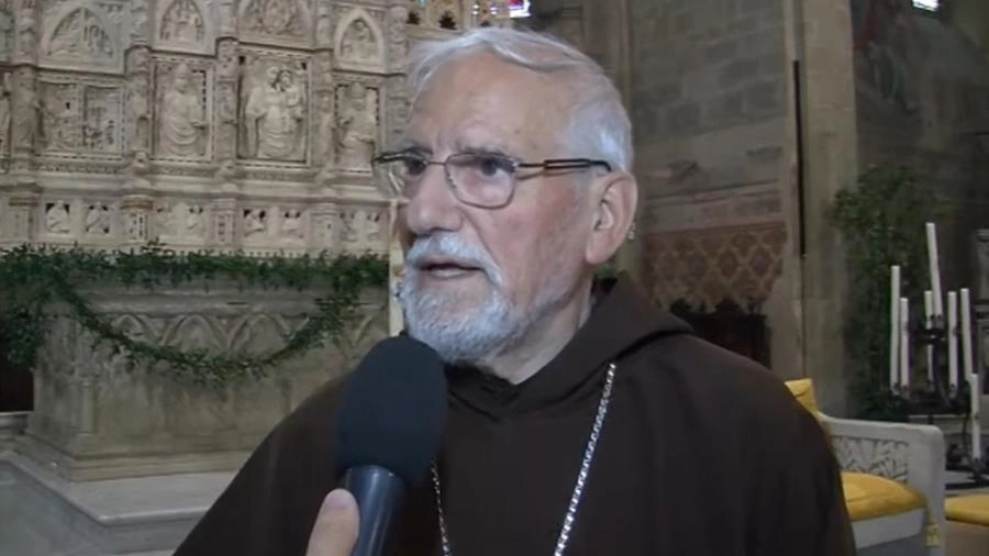 Padre Flavio Roberto Carraro