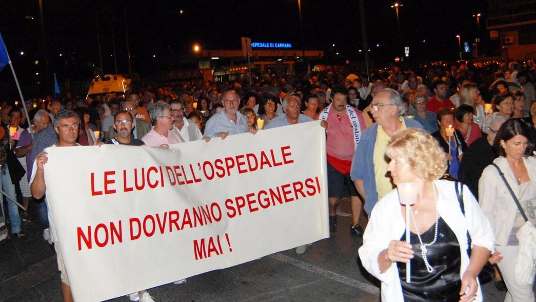 Mobilitazione per il Monoblocco. Tre comitati in guerra con l’Asl: "Non ci autorizza a visitare i presidi" Mobilitazione per il Monoblocco. Tre comitati in guerra con l’Asl: "Non ci autorizza a visitare i presidi"