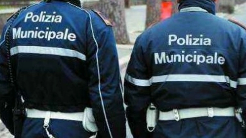 Polizia municipale (foto di repertorio)