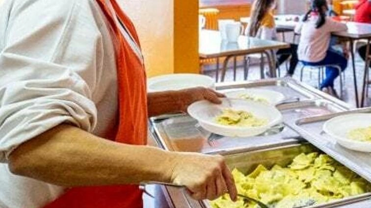 Topo in mensa, scuola disinfestata: "Avanti con i protocolli di sicurezza"
