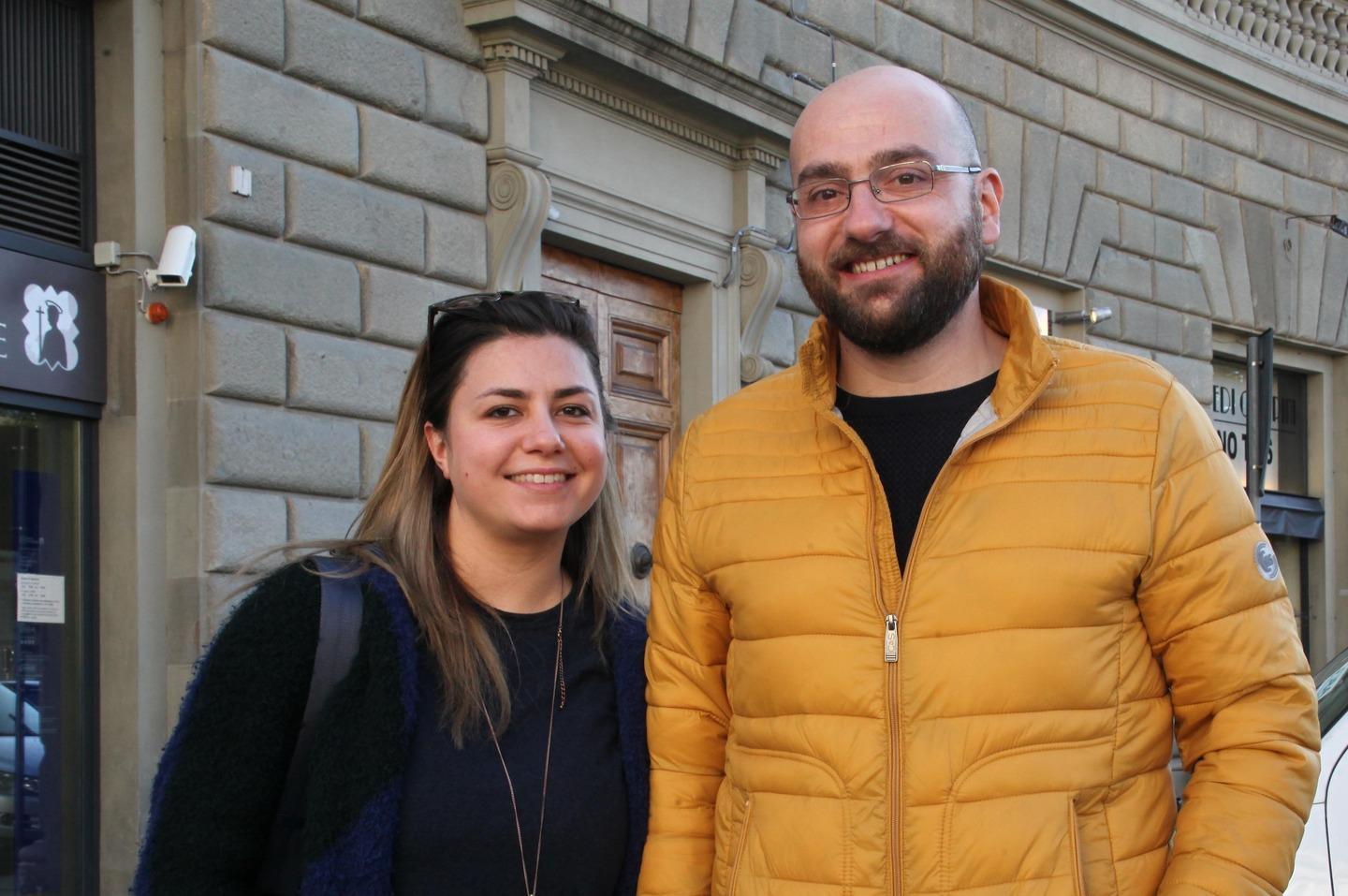 Trovano 800 euro dal benzinaio. Coppia detective scova il proprietario