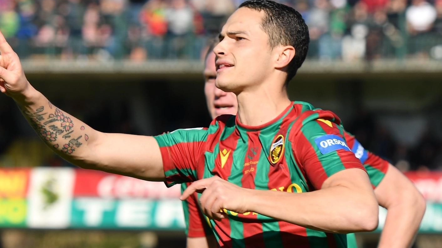 Ternana, Genoa nel mirino Riflettori sull’ex Favilli Ternana, Genoa nel mirino Riflettori sull’ex Favilli