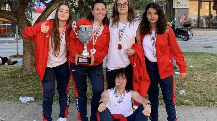L’argento nazionale delle cestiste della King L’argento nazionale delle cestiste della King